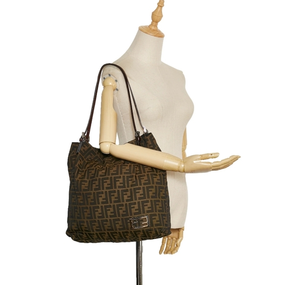 Fendi Handbags - COA FENDI ZUCCA PATTERN TOTE BAG CANVAS BROWN